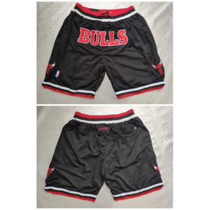 Men's Chicago Bulls Black Shorts (Run Small)